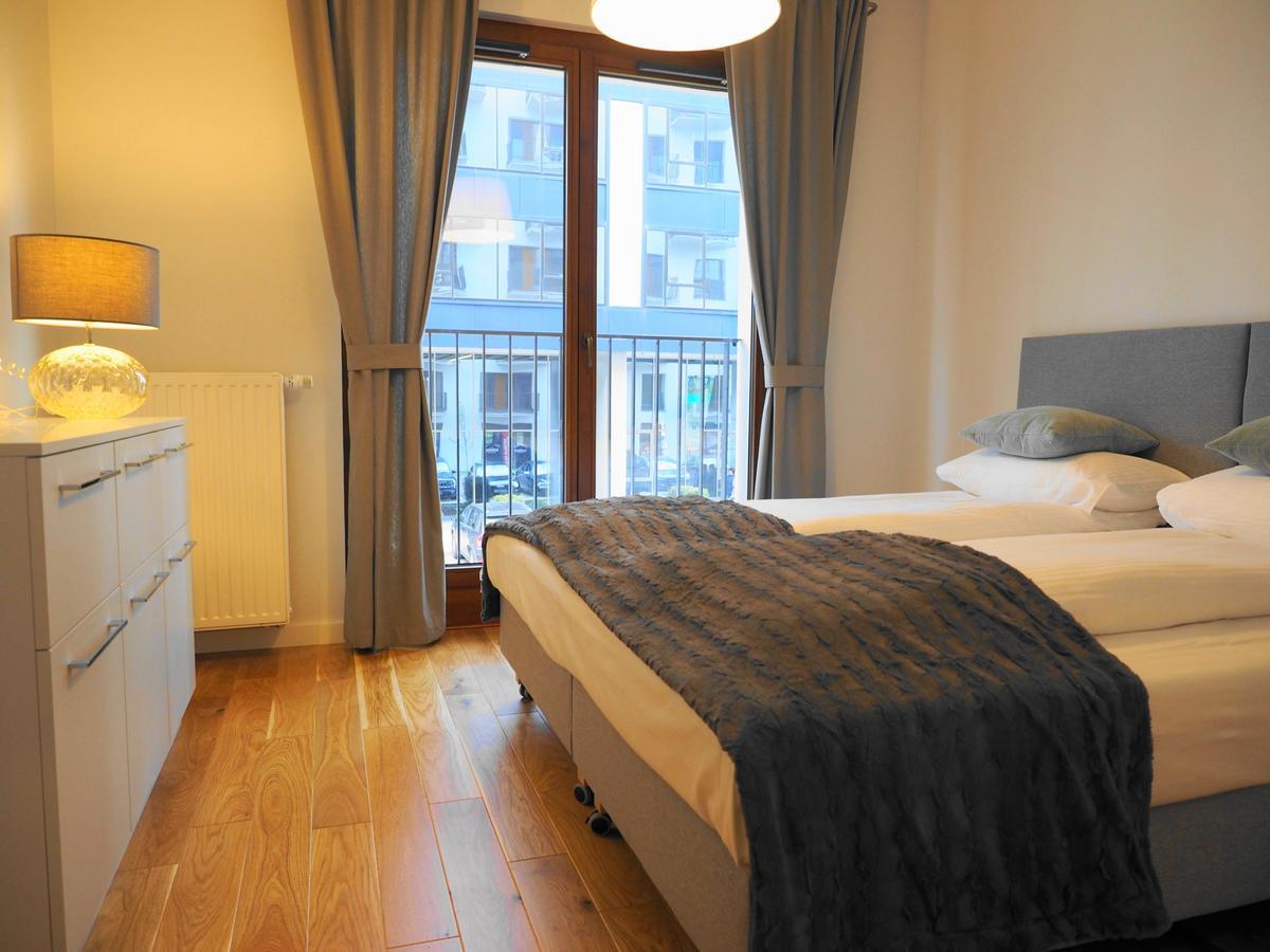 ורשה Magazynowa Airport Apartments מראה חיצוני תמונה